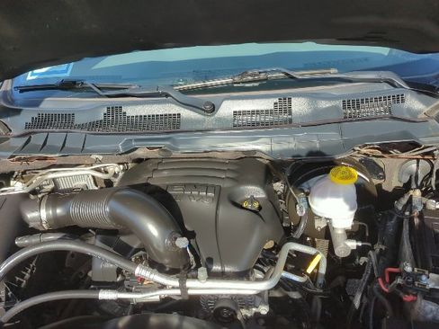 Used 2019 RAM 1500 Big Horn image 25