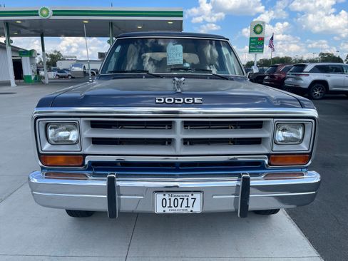 Used 1988 Dodge Ramcharger 4WD image 2