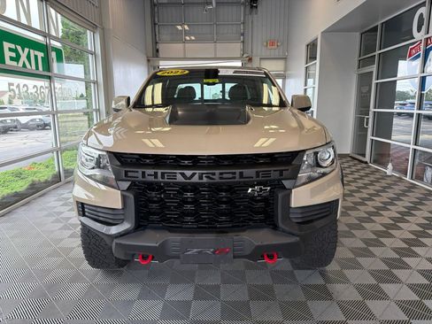 Used 2022 Chevrolet Colorado ZR2 AWD/4WD image 2