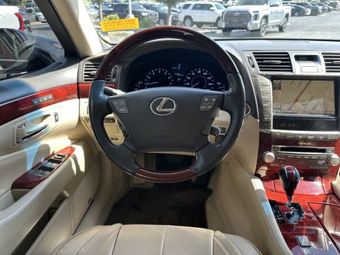 Used 2011 Lexus LS 460 AWD w/ Luxury Value Edition image 16