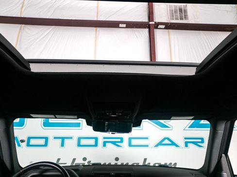 Used 2020 Land Rover Defender 110 X image 30