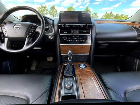 Used 2021 Nissan Armada SL image 15