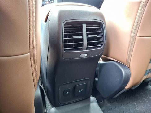 Used 2024 Ford Bronco Sport Outer Banks w/ Tech Package AWD/4WD image 11