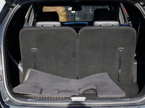 Used 2017 Kia Sorento SX image 32