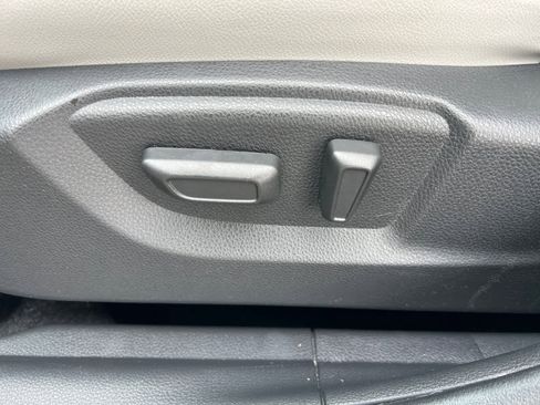 Used 2023 Mitsubishi Eclipse Cross SEL image 18