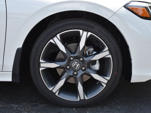 Used 2026 Honda Civic Sport Touring image 9