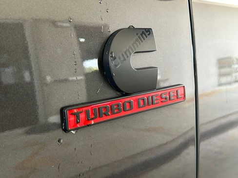 Used 2024 RAM 2500 Laramie w/ Night Edition AWD/4WD image 16