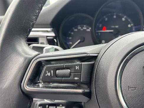 Used 2024 Porsche Macan AWD/4WD image 19