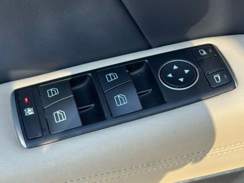 Used 2014 Mercedes-Benz E 350 Cabriolet image 24