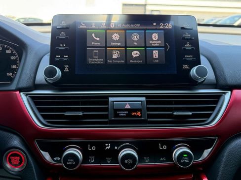 Used 2018 Honda Accord Sport image 18