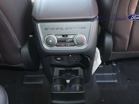 New 2026 Ford Explorer Platinum RWD image 11