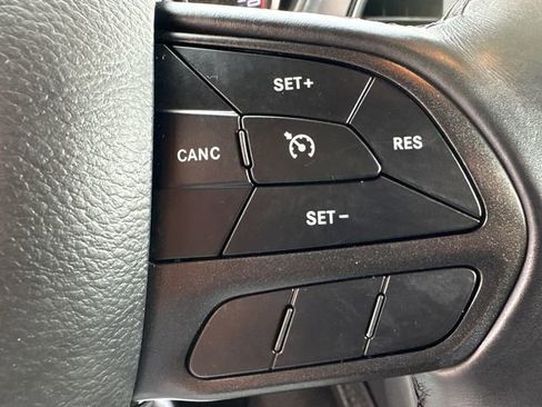 Used 2023 Dodge Challenger SXT RWD image 23
