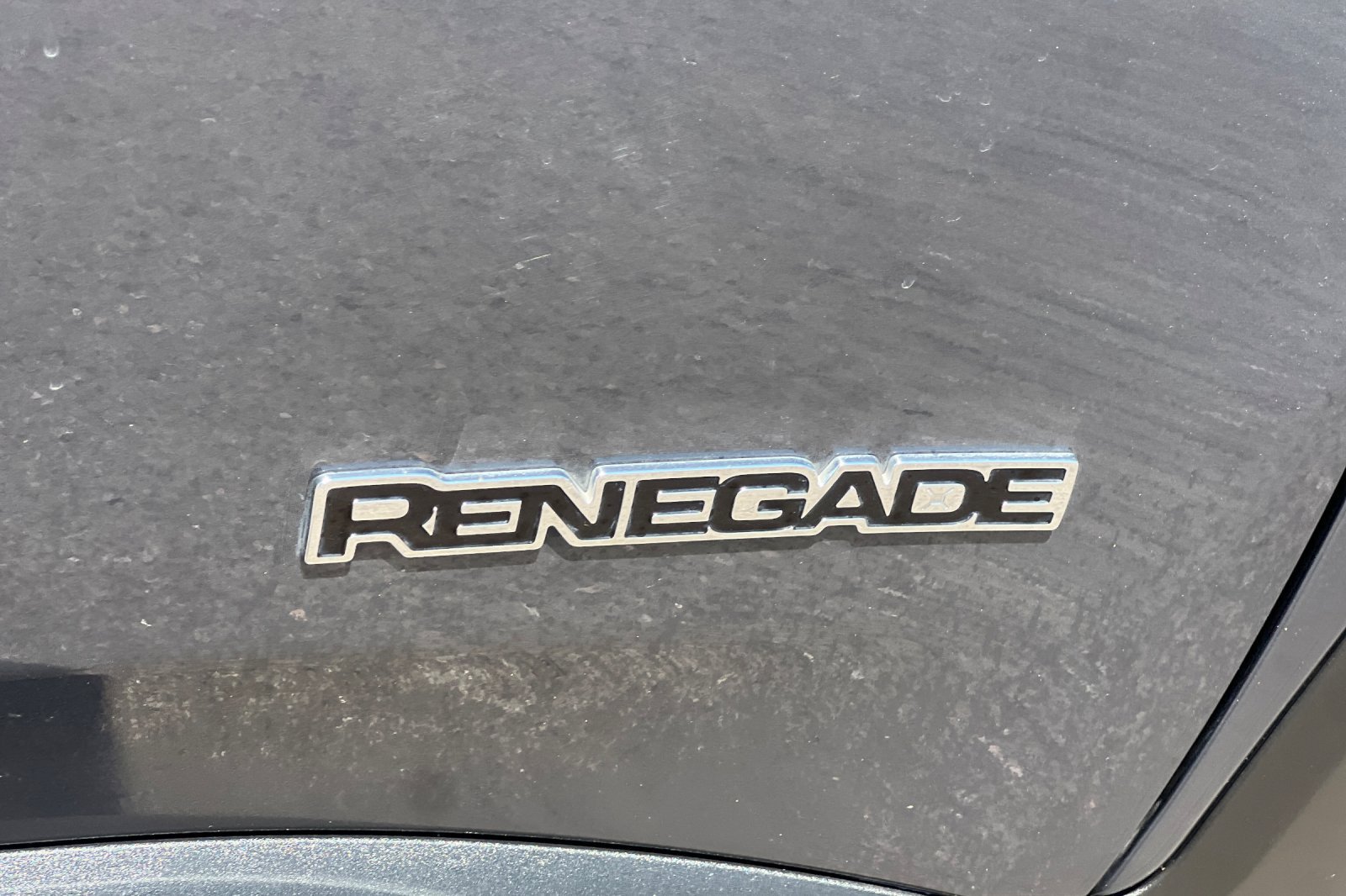 Used 2023 Jeep Renegade Latitude AWD/4WD image 30
