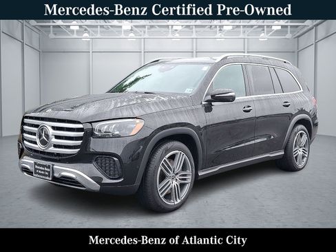 Certified 2025 Mercedes-Benz GLS 450 4MATIC image 3