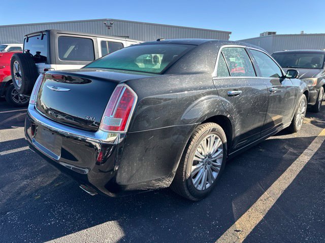 Used 2013 Chrysler 300 C w/ Beats Audio Group AWD/4WD image 8