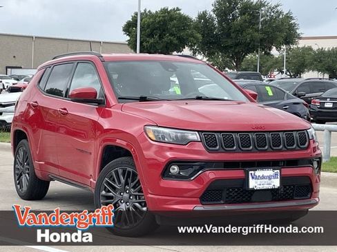Used 2023 Jeep Compass Limited AWD/4WD image 1