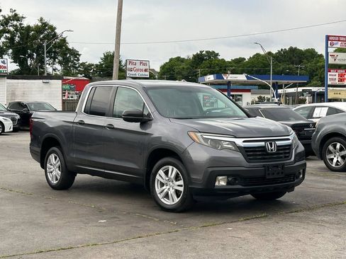 Used 2017 Honda Ridgeline RT image 3