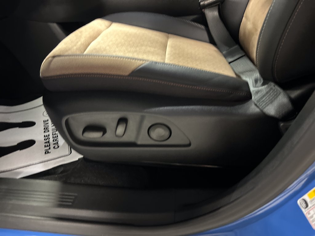 Used 2025 Chevrolet Equinox ACTIV FWD image 13
