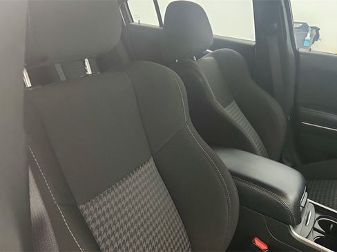 Used 2022 Dodge Charger GT image 24