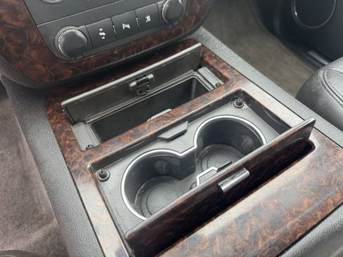 Used 2011 GMC Sierra 2500 Denali w/ Suspension Package, Off-Road image 17