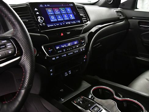 Used 2025 Honda Ridgeline Black Edition image 21