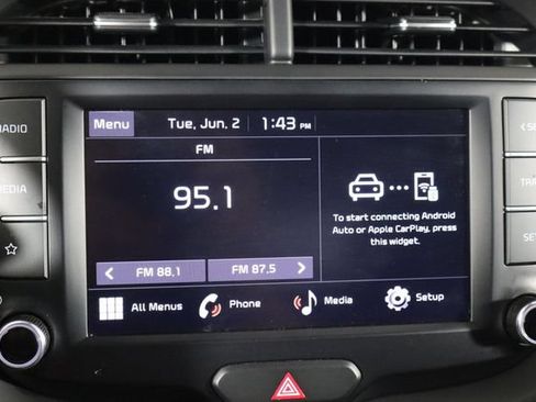 Used 2023 Kia Soul LX FWD image 29