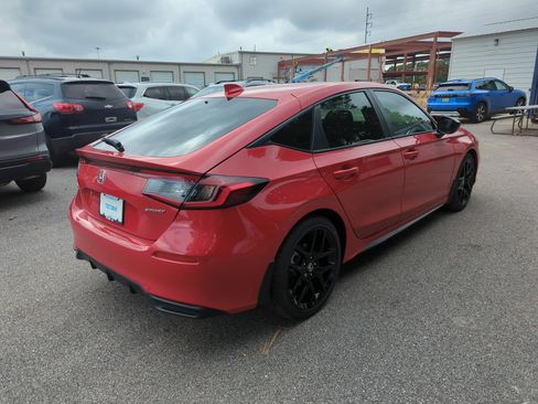 Used 2025 Honda Civic Sport image 4