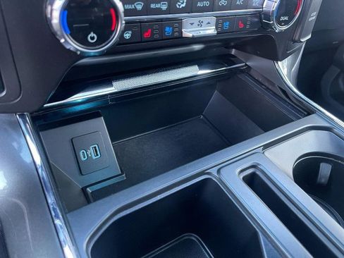 Used 2021 Ford F150 Lariat w/ Equipment Group 502A High image 38