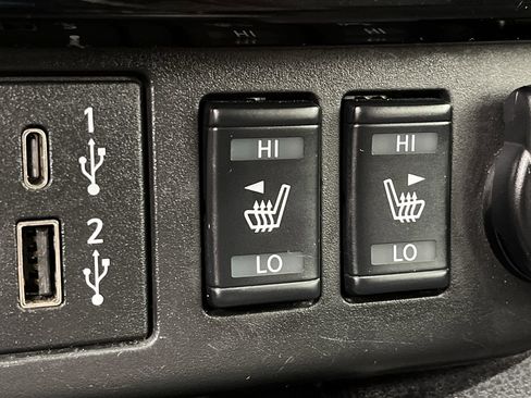 Used 2022 Nissan Leaf SV Plus FWD image 22
