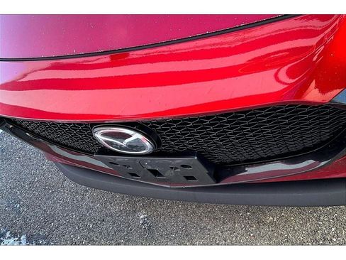 Used 2021 MAZDA MAZDA3 s image 31