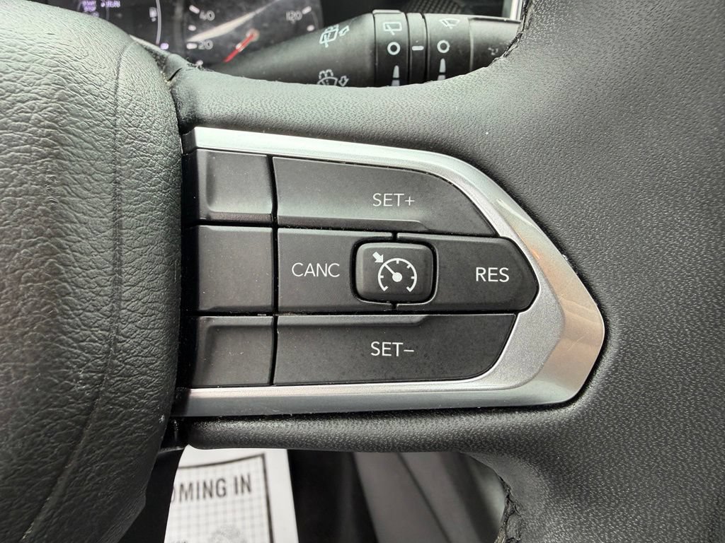 Used 2022 Jeep Compass Latitude AWD/4WD image 11