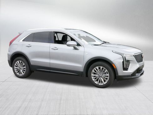 Certified 2025 Cadillac XT4 Premium Luxury image 7