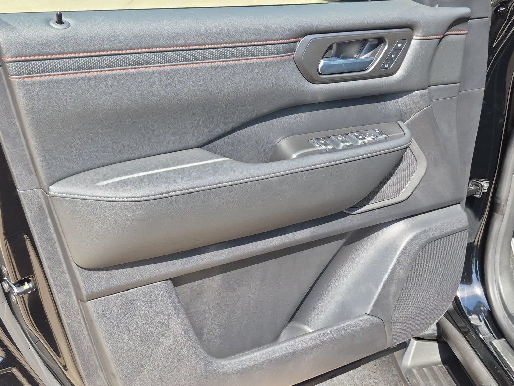 New 2026 Nissan Armada PRO-4X AWD/4WD image 12