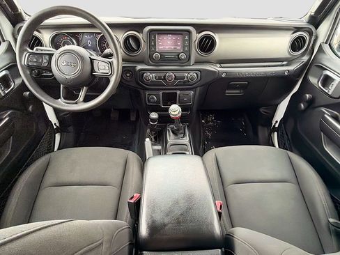 Used 2019 Jeep Wrangler Unlimited Sport AWD/4WD image 14