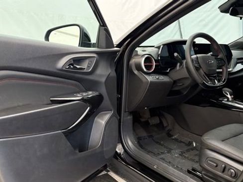 New 2026 Chevrolet Trax RS FWD image 30