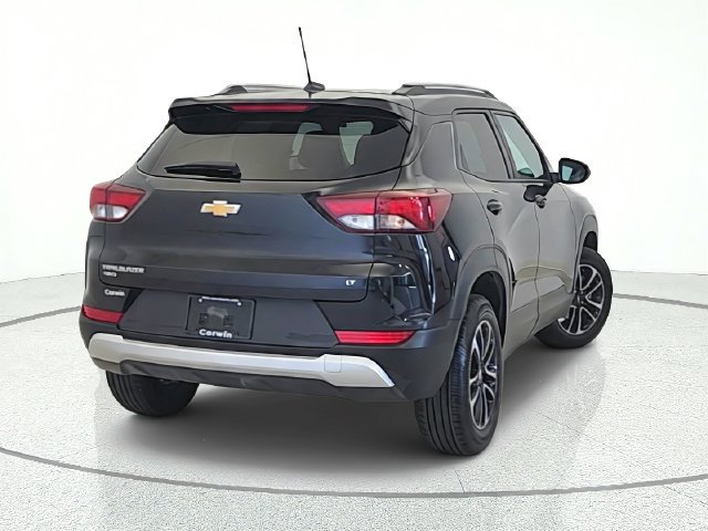Used 2025 Chevrolet TrailBlazer LT AWD/4WD image 5