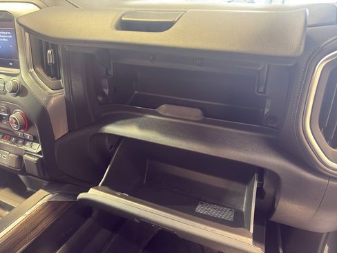 Used 2019 Chevrolet Silverado 1500 RST image 22