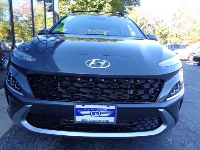 Used 2023 Hyundai Kona Limited AWD/4WD image 3