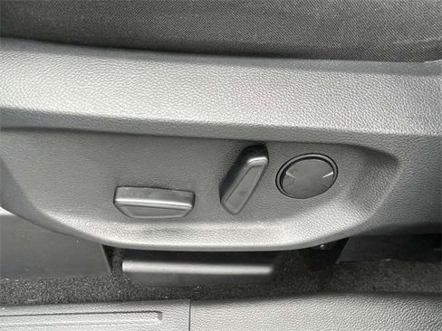 Used 2025 Ford Ranger XLT w/ Equipment Group 301A High image 17