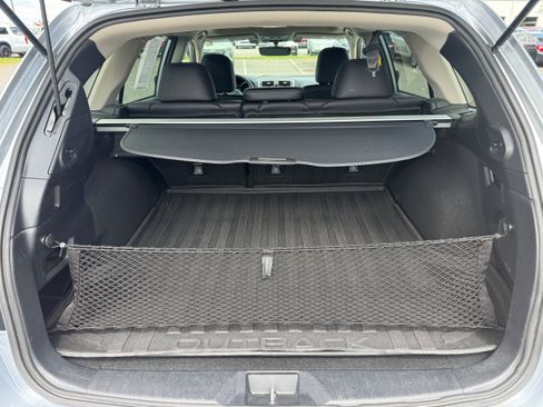 Used 2018 Subaru Outback 2.5i Limited AWD/4WD image 14
