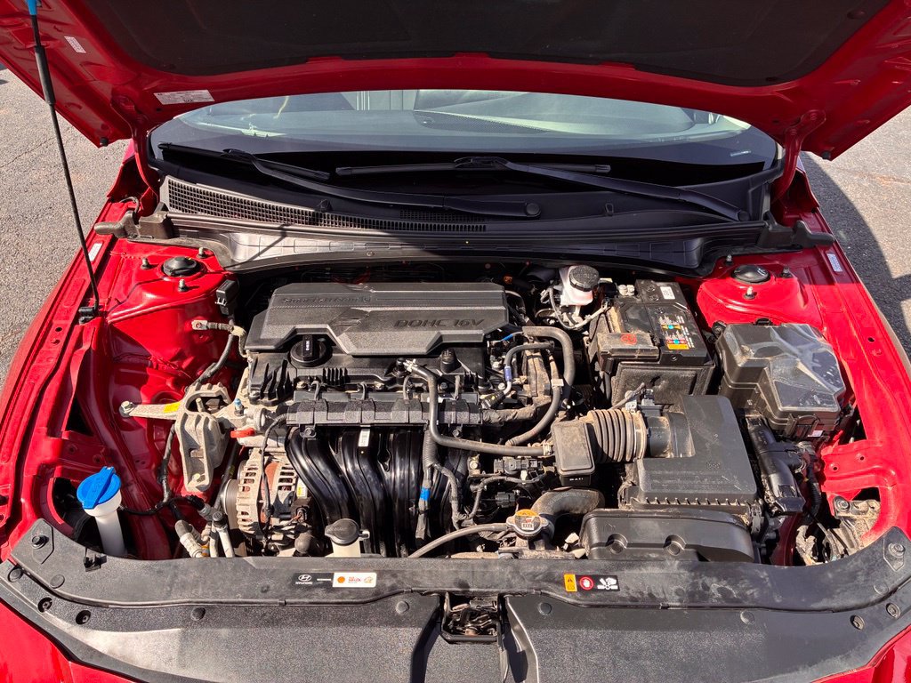 Used 2024 Hyundai Elantra SEL FWD image 9