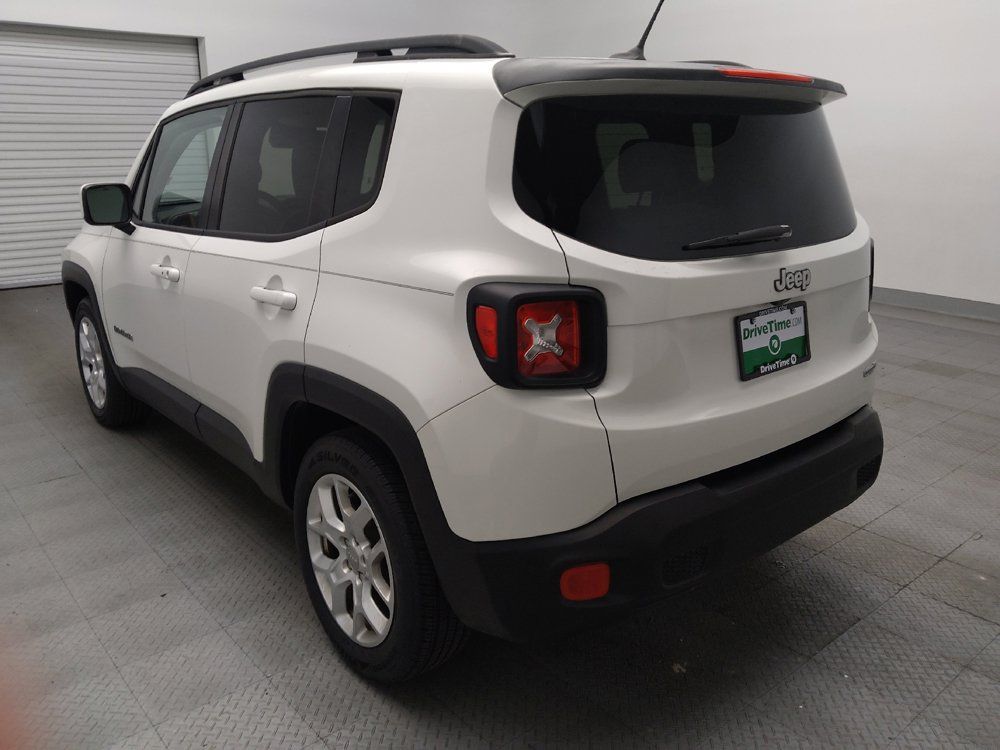 Used 2017 Jeep Renegade Latitude FWD image 5