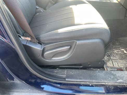 Used 2012 Jeep Liberty Sport image 29