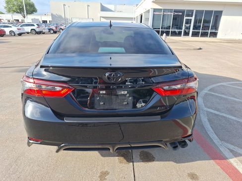 Used 2023 Toyota Camry SE image 5