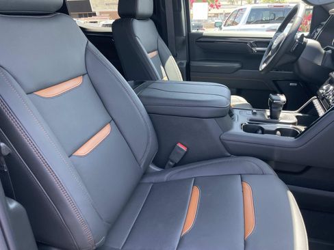 New 2026 GMC Sierra 1500 AT4 w/ AT4 Premium Package AWD/4WD image 28