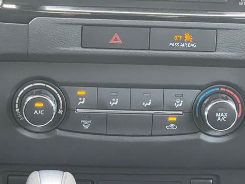 Certified 2023 Nissan Frontier SV w/ Technology Package RWD image 4