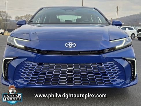 Used 2025 Toyota Camry XSE w/ Premium Package image 8