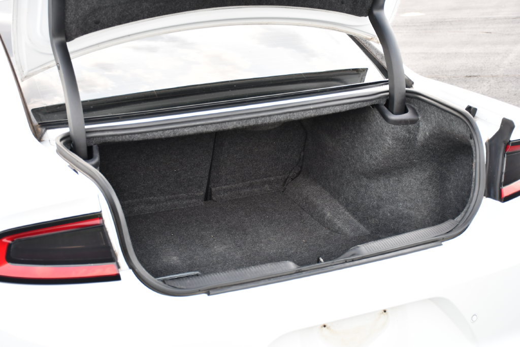 Used 2022 Dodge Charger R/T w/ Blacktop Package RWD image 32