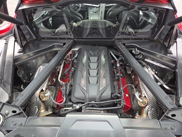 Used 2025 Chevrolet Corvette Stingray Coupe w/ 1LT RWD image 17
