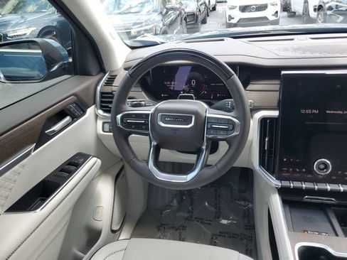 Used 2024 GMC Acadia Denali w/ Super Cruise Package FWD image 12